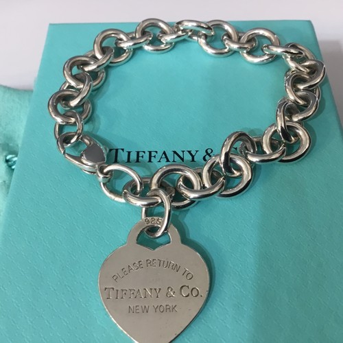 Return tiffany co - return,
